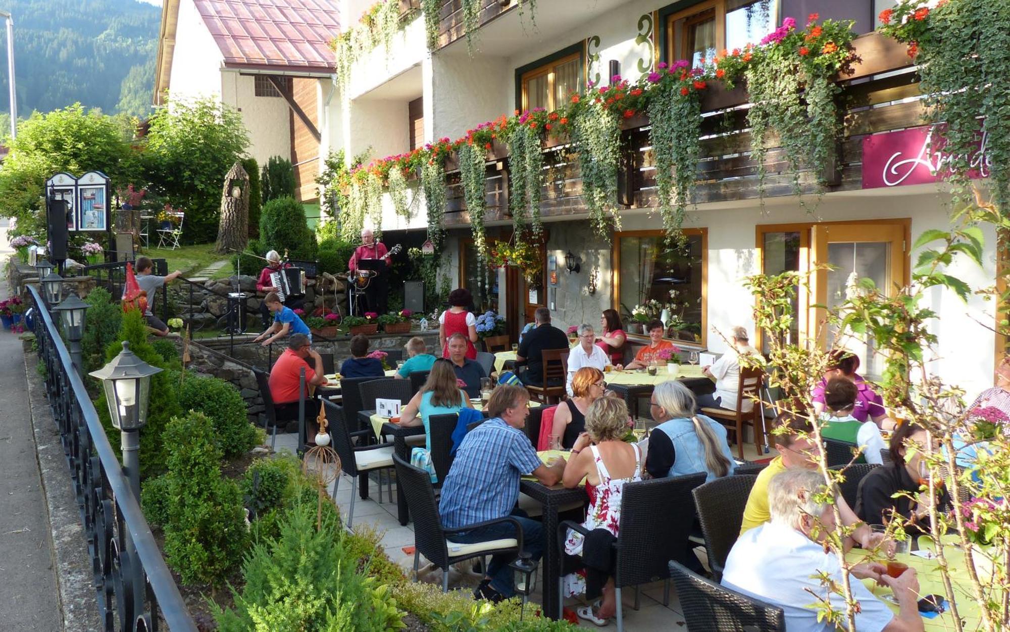 Hotel Restaurant Amadeus - Inclusive Skipass Und Vieles Mehr Bad Hindelang Exteriér fotografie